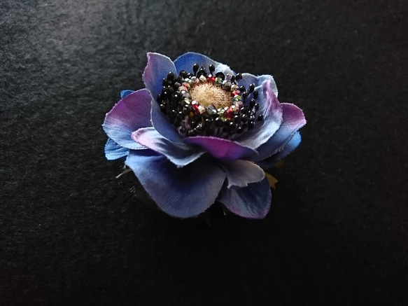 コサージュ ［ anemone corsage & headdress ( ブルー ) ］ 2枚目の画像