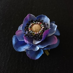 コサージュ ［ anemone corsage & headdress ( ブルー ) ］ 3枚目の画像