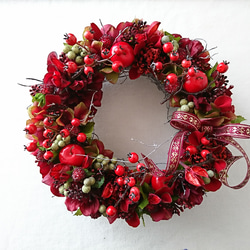 リース［ red petal & berry wreath ］ 3枚目の画像