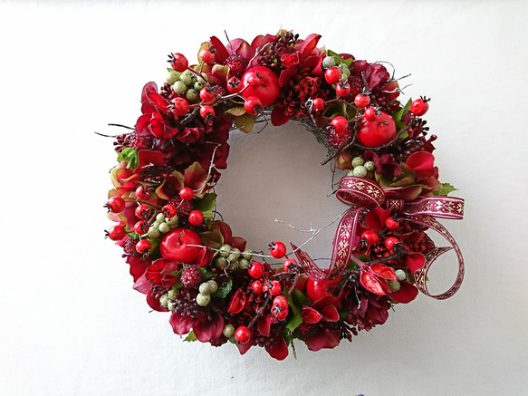 リース［ red petal & berry wreath ］ 3枚目の画像