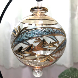 エジプト　ガラスオーナメント5　切子ゴールド　ボール型　工芸品　手吹きガラス　クリスマス　サンキャチャー　ハンガー付　 2枚目の画像