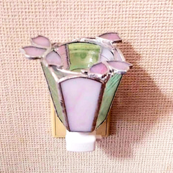 カラフル幻想的　ステンドグラス　桜モチーフのアロマランプ　フットランプにも 3枚目の画像