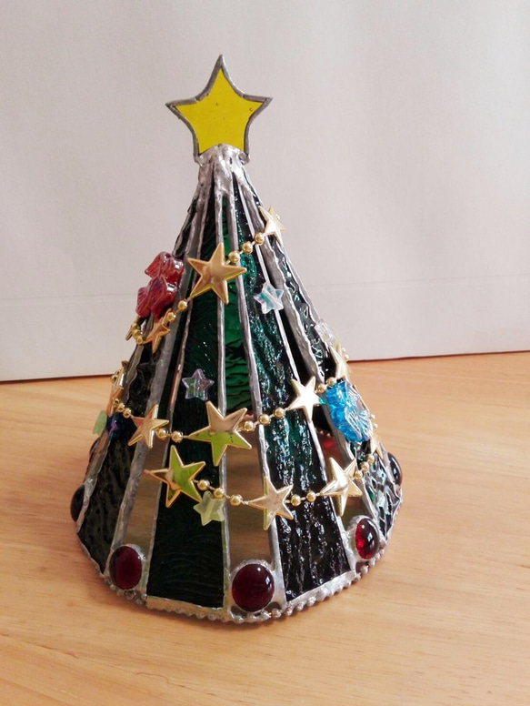 ステンドグラス製　天使と星を散りばめた　クリスマスツリーのランプ 4枚目の画像