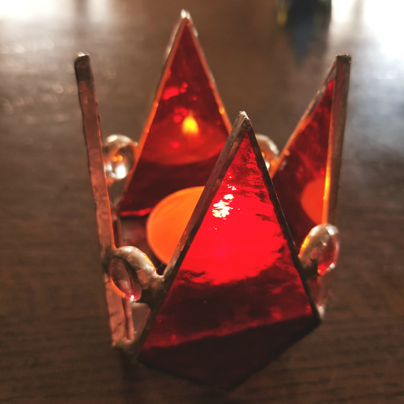 ステンドグラス製　赤いキャンドルホルダー 1枚目の画像