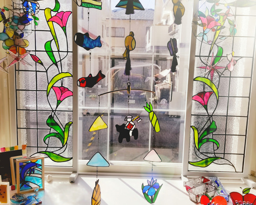 男の子のお誕生祝いに　ステンドグラス製　端午の節句のモビール　五月人形 1_b4b923ce22d211daf5c68b2cf971