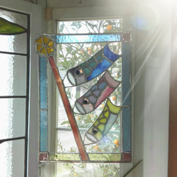 ステンドグラス製　水に浮かぶ　かわいいアヒルのサンキャッチャーパネル ステンドグラス製 水に浮かぶ かわいいアヒルのサンキャッチャー