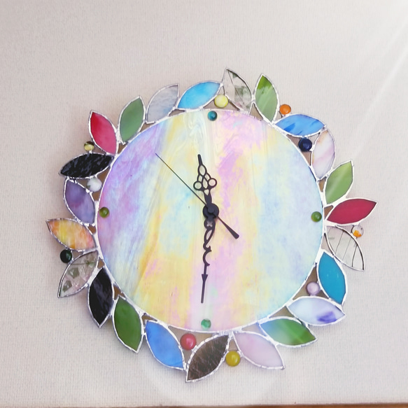 ステンドグラス　リーフモチーフのウォールクロック(電波時計) ステンドグラス リーフモチーフのウォールクロック 壁掛け時計 【公式