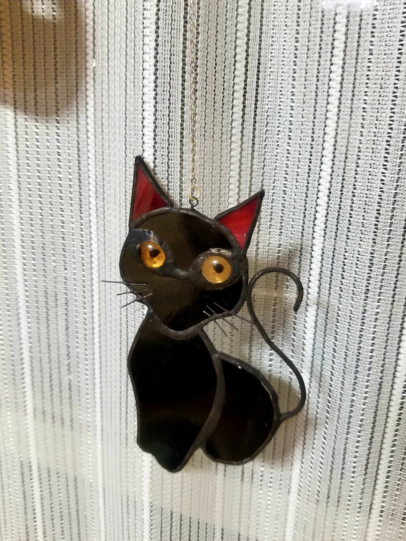 ハロウィンのデコレーションに！　ステンドグラス　黒猫のモビール 2枚目の画像