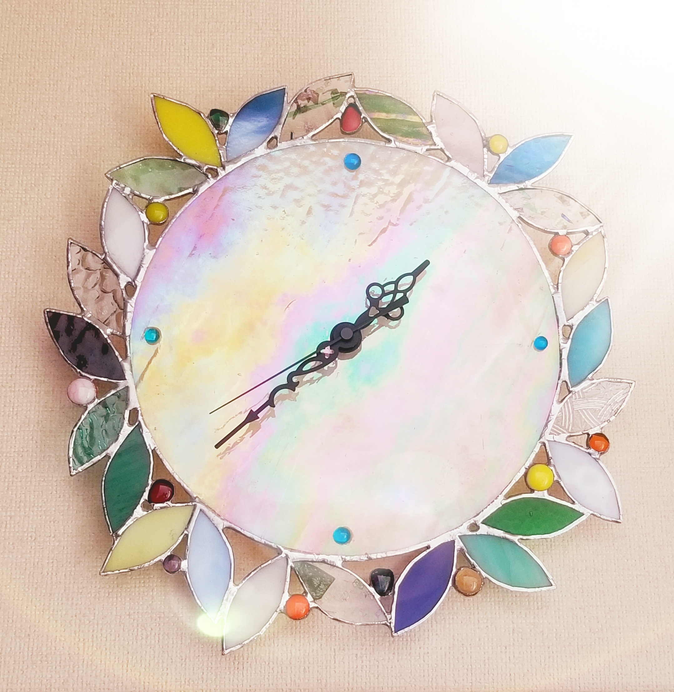 ステンドグラス　アンティーク調　ウォールクロック(壁掛け時計)