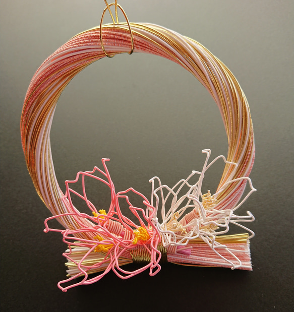 水引の桜のリース(ピンク*絹ピンク×プラチナホワイト)箱入り 5枚目の画像