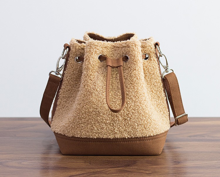 ［Sサイズ］ボアｘ帆布 ミニショルダーバッグ 8色 モコモコ可愛い巾着 エコファー