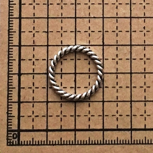 10個】20mm ツイスト デザイン リング サークル アンティークシルバー 