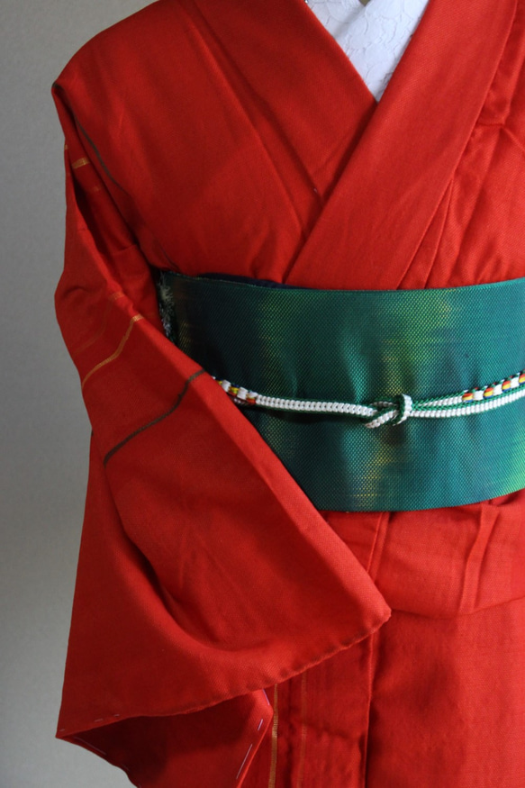 イタリアンレッドに一筋のリボンラインがサイケデリックでモダン　裄66.5ｃｍ　ウール着物和裁師手縫い着物 7枚目の画像