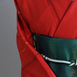 イタリアンレッドに一筋のリボンラインがサイケデリックでモダン　裄66.5ｃｍ　ウール着物和裁師手縫い着物 10枚目の画像