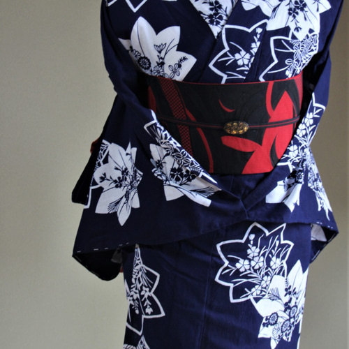 手染め藍注染 型染浴衣 濃紺 桔梗が揺れる絵になる洗練ディテール秋の