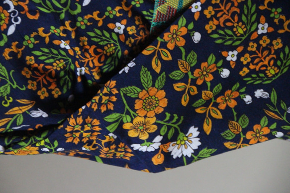 濃紺×オレンジ　中華風のオリエンタルな花柄　裄68ｃｍ　お袖長めトールサイズ　ウール　　和裁師手縫い着物 8枚目の画像