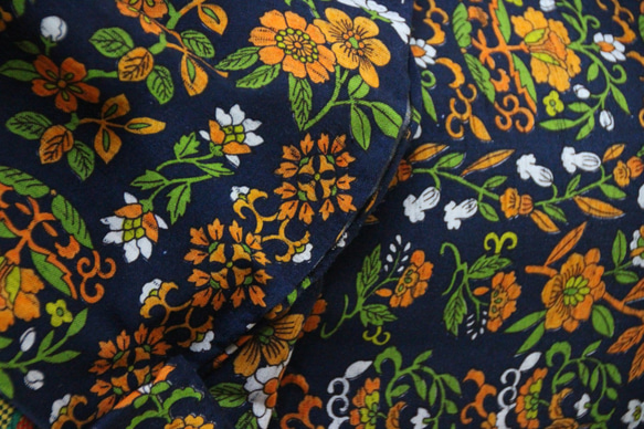 濃紺×オレンジ　中華風のオリエンタルな花柄　裄68ｃｍ　お袖長めトールサイズ　ウール　　和裁師手縫い着物 9枚目の画像