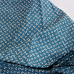 オリエンタルな幾何学模様　裄64ｃｍ　ターコイズブルー　　小花柄　ウール　和裁師による手縫い仕上げ 4枚目の画像