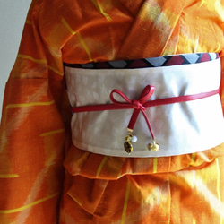 マンダリンオレンジがポップでキュート　裄67ｃｍ　ウール　和裁師完全手縫い着物 5枚目の画像