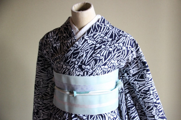 本藍染浴衣　舞妓さんの夏の装いのような菖蒲柄浴衣　裄67ｃｍ　木綿　和裁師完全手縫い着物 10枚目の画像