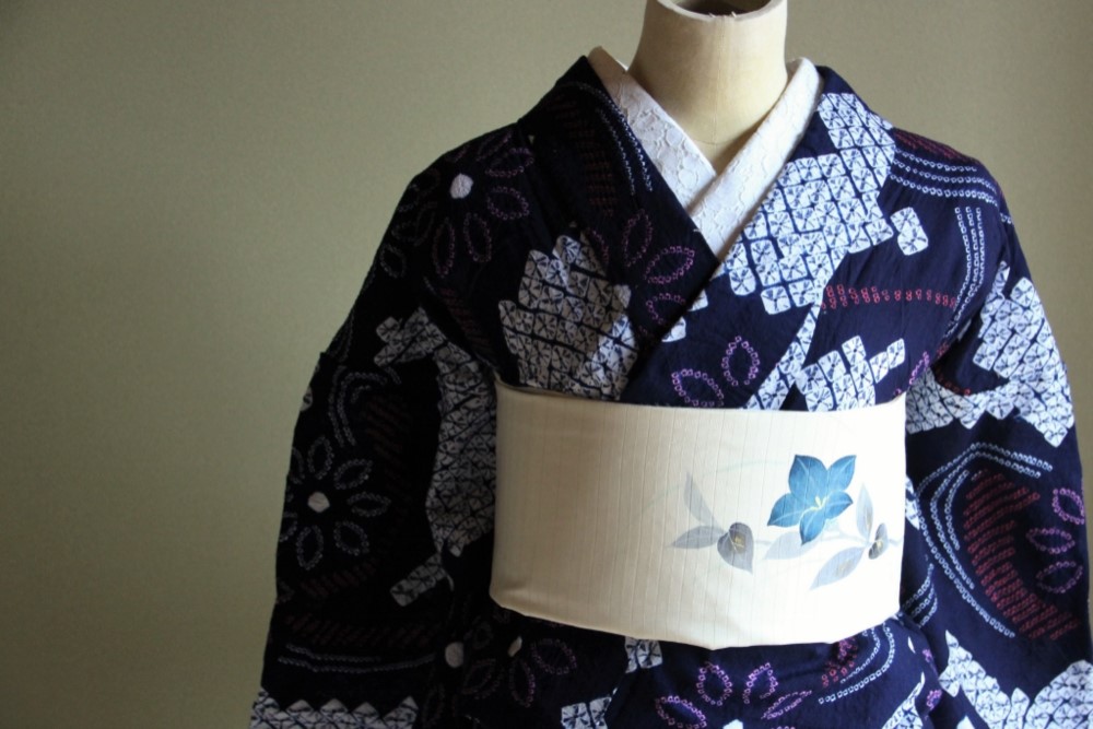 浴衣　有松鳴海絞り　鹿の子　花模様　花火　藍染　着物　063a d 浴衣 有松鳴海絞り 鹿の子 花模様 花火 藍染 着物 063a d - メルカリ