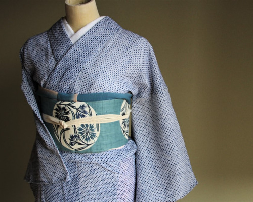 ◇有松鳴海絞り浴衣◇【紺】手仕事の名品!大人のノーブルな ◇有松鳴海絞り浴衣◇【紺】手仕事の名品!大人のノーブルな