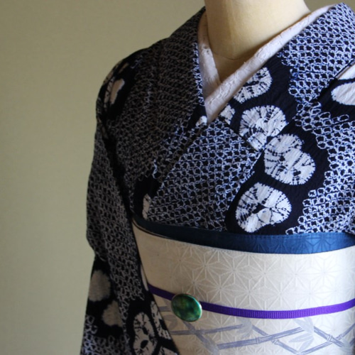 ◇有松鳴海絞り◇【紺】総疋田絞りに上品な三つ葉 一生モノの