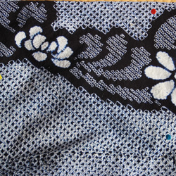 ◇有松鳴海絞り◇【濃紺】流れるような縦ラインに乱菊などの花々　スモールサイズ　紺一生モノの特別な浴衣　裄62.5cm 7枚目の画像