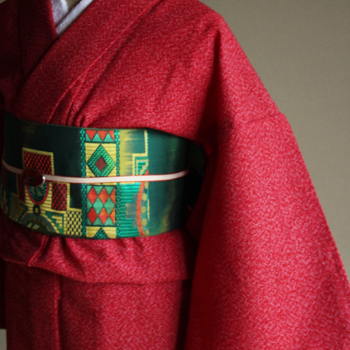 ざっくりした大人っぽいレッドが個性的 クリスマスコーデにも 裄67cm