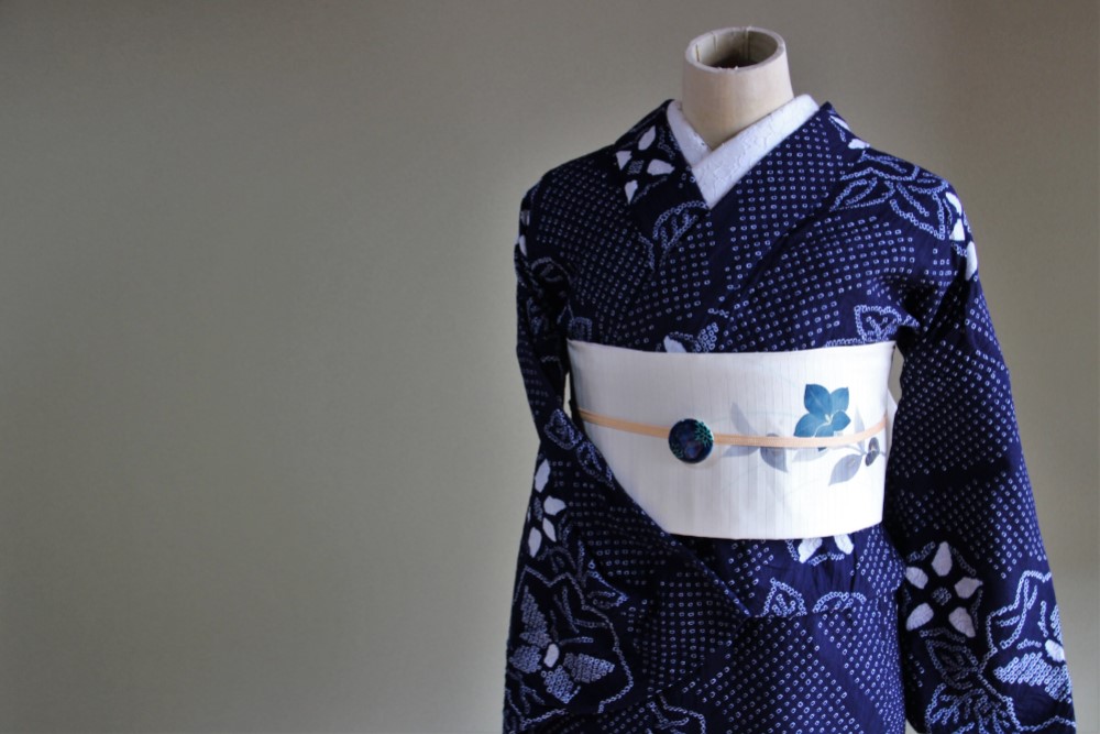 新品 有松鳴海絞り 浴衣 絞り浴衣 蝶々 しつけ付 トールサイズ 裄長 新品 有松鳴海絞り 蝶 夏着物 仕付け糸付 トールサイズ“銀河を