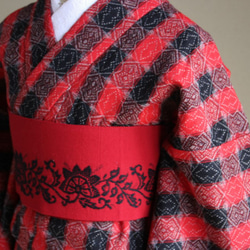 北欧系　赤黒チェックにキルト柄　裄69cm　トールサイズ ウール　和裁師手縫い着物 9枚目の画像