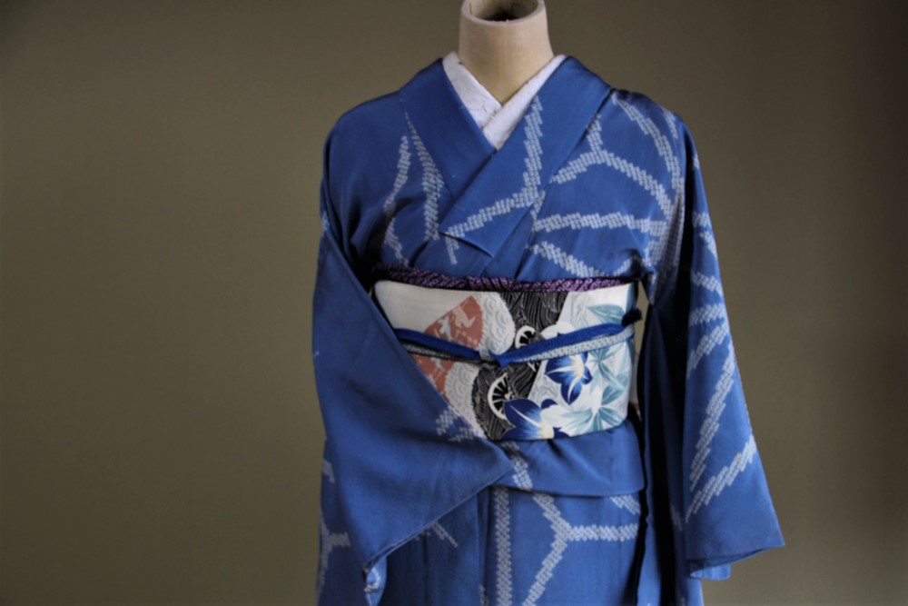 未着用　小紋　総絞り　縦縞　花模様　リーフ 鹿の子　ブルー　着物　124a d 未着用小紋総絞り縦縞花模様リーフ 鹿の子ブルー着物124a d
