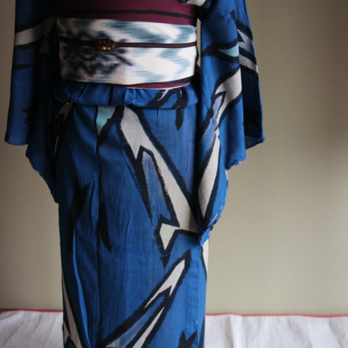 ◇夏銘仙◇ 大人かっこいい大胆な矢羽根に青から紺のぼかしが
