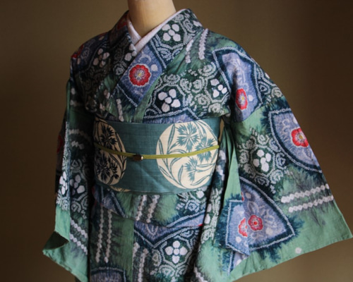 有松・鳴海絞り 手絞り美しい緑ぼかし入り 美品 ◇有松鳴海絞り◇【グレーからミントグリーンのぼかし】染め描き