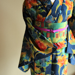 華やかな極彩色の花がサイケデリックでモダン　裄68ｃｍ　トールサイズ　ウール　　和裁師手縫い着物 10枚目の画像