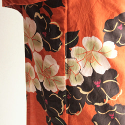 本型染浴衣　正統派古典　風情のある海老茶色とオレンジに椿　モアトールサイズ　裄70ｃｍ　木綿　和裁師手縫い着物 7枚目の画像