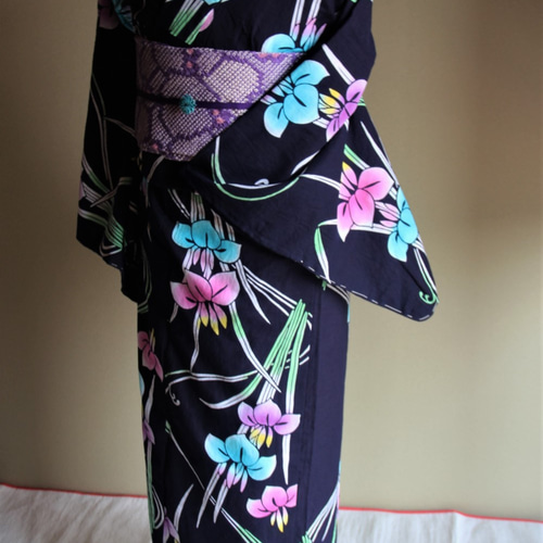 本藍染 菖蒲 正統派古典 内側からにじむ注染技法が大人の色香 裄68cm