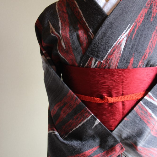 お召単衣 【赤*黒*白】大胆な矢羽柄がモダン 正絹 裄65cm 和裁師手縫