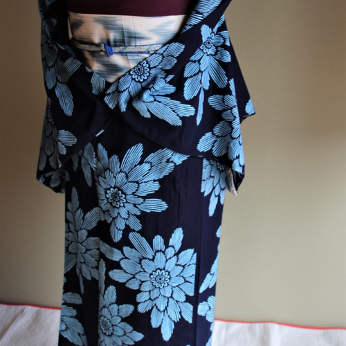本藍染浴衣 【濃紺+水色】注染の水色の大輪が個性的 裄67cm