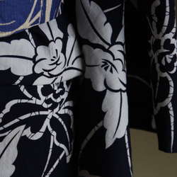 本藍染浴衣　古典的なあやめの花がシックで飽きのこない新しさ　裄67ｃｍ　トールさんサイズ　木綿　和裁師手縫い着物 7枚目の画像