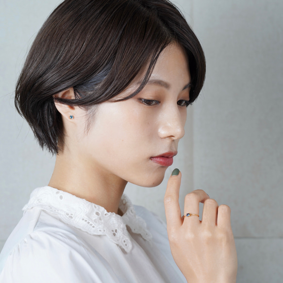 小さなルビーの14kgfスタッドピアス　ゴールド　天然石　プチギフト　赤　金属アレルギー対応　冬　クリスマス 7枚目の画像