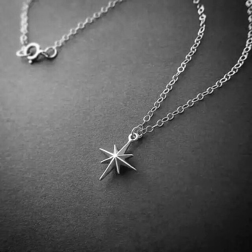 小さな月＆星チャームが素敵！GALAXY ネックレス シルバー 一番星のシルバー925ネックレス シルバー 金属アレルギー対応