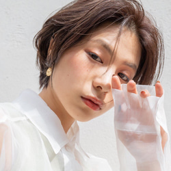 満月のようなコインの14kgfピアス コインピアス　金属アレルギー対応　メンズ　ゴールド　サージカルステンレス　冬 2枚目の画像