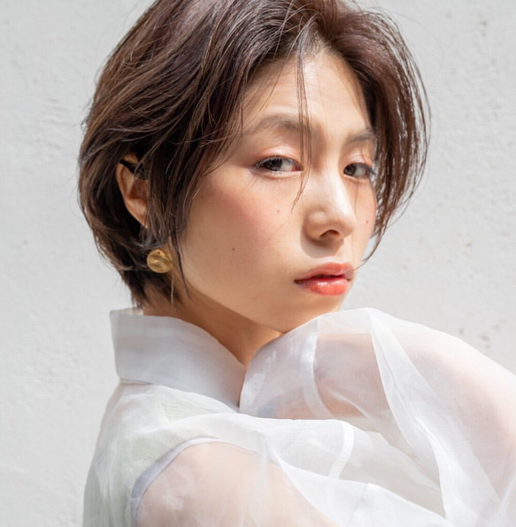 満月のようなコインの14kgfピアス コインピアス　金属アレルギー対応　メンズ　ゴールド　サージカルステンレス　冬 11枚目の画像