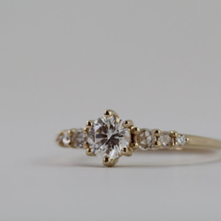 "Aelin"Round Cut White Diamond 14K Yellow Gold Ring/堆疊戒/結婚 第2張的照片