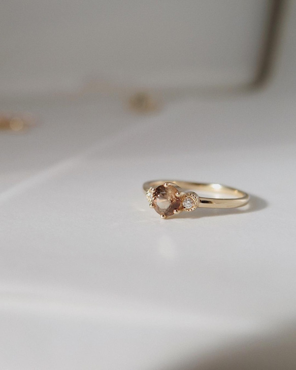 "Paloma"Peach Sapphire White Diamond 14K Gold Ring/指節環/沙弗萊石 第2張的照片