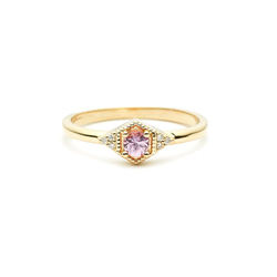 "Peach Drea"(s)Peachy Sapphire 14K Yellow Gold Ring/堆疊戒/沙弗萊石 第1張的照片