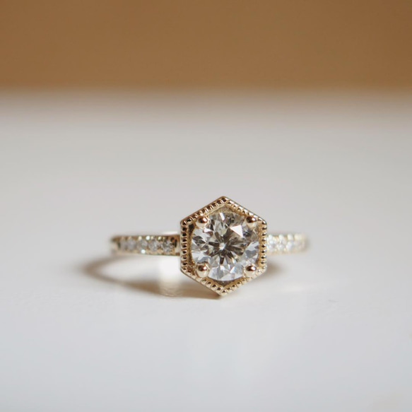 "Rya" Round Cut White Diamond 14K Gold Ring/婚戒/堆疊戒/結婚/求婚/訂婚 第1張的照片