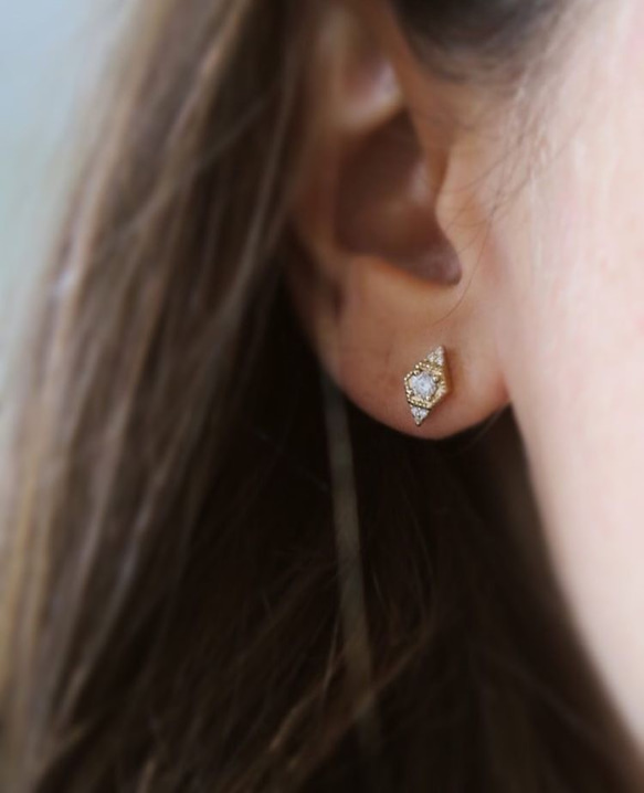 White Diamond 14k Yellow Gold Handmade Earrings/菱形/幾何圖形 第3張的照片