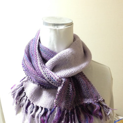 手織りウールのマフラー  紫色 7枚目の画像